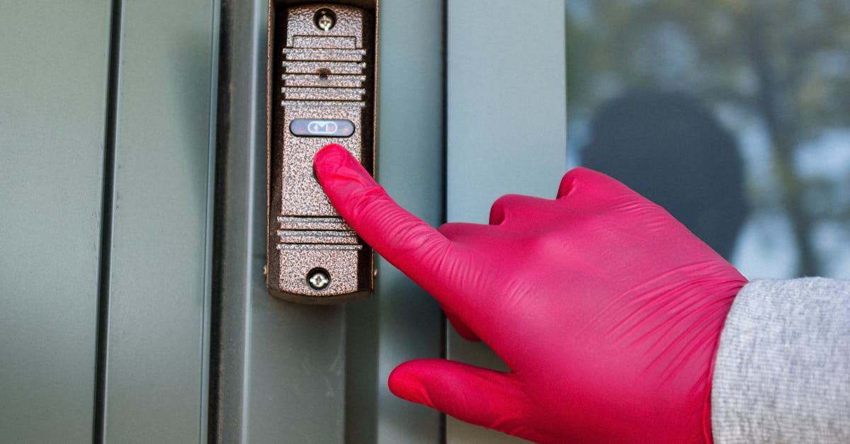 Garage door repairs Sanctuary Cove